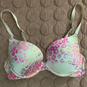 VS PINK leopard print push up bra
